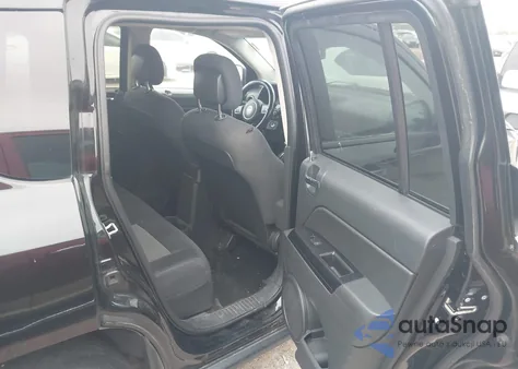 2016 Jeep Compass Sport из США, поврежденный, VIN 1C4NJCBA0GD600403